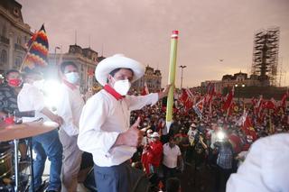 Pedro Castillo se queda sin partido y el Congreso peruano busca suspenderlo