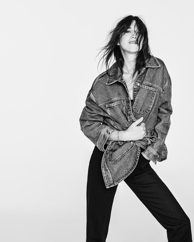 Charlotte Gainsbourg con uno de los looks de su colección para Zara