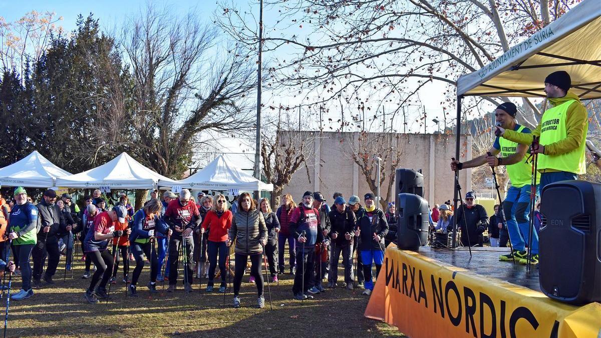 Més de dues-centes persones participen en la 1a Marxa Nòrdica Vila de Súria