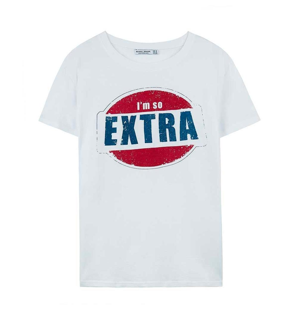 Camiseta con mensaje de Bershka (Precio: 4, 99 euros)