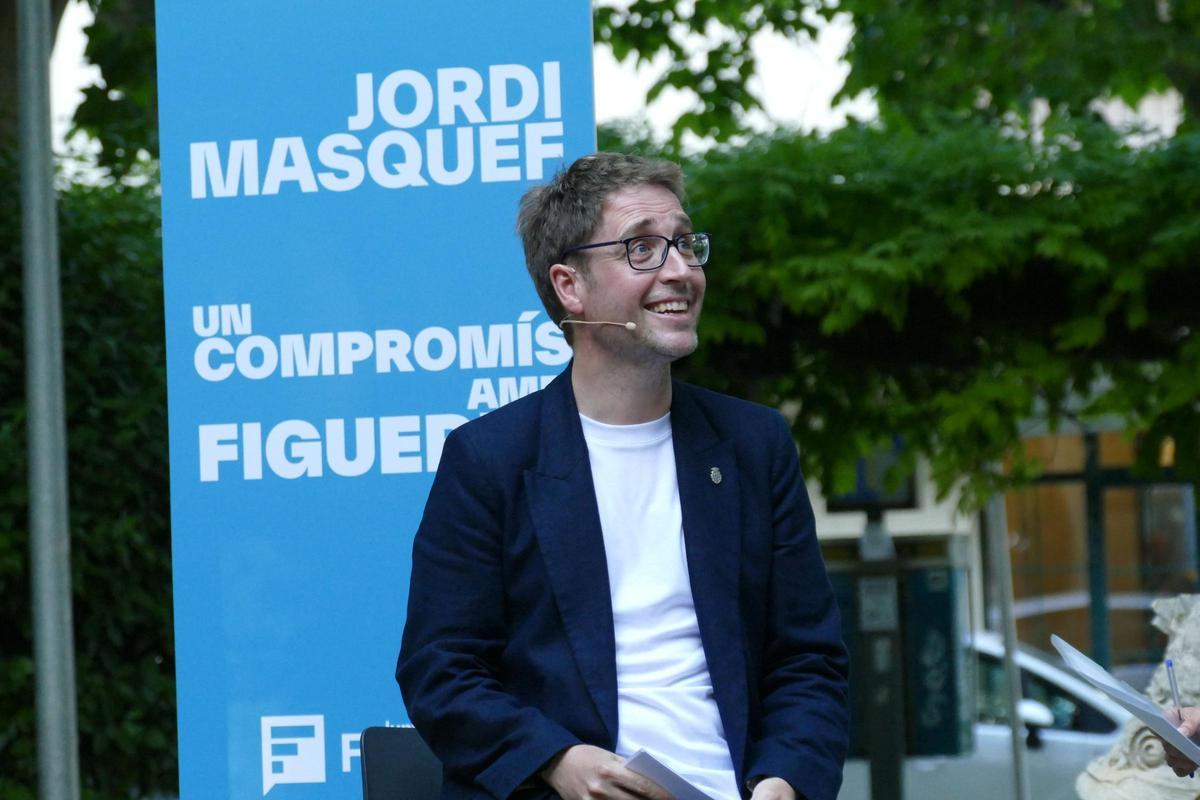 EN IMATGES | Jordi Masquef oficialitza la seva candidatura per a les eleccions municipals de 2027 a la plaça de l'Estació EN IMATGES | Jordi Masquef oficialitza la seva candidatura per a les eleccions municipals de 2027 a la plaça de l'Estació