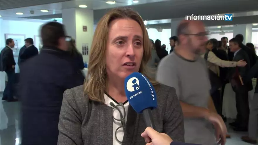 Natalia Poveda: "El Foro Municipalismo hace de eje vertebrador de la provincia de Alicante"