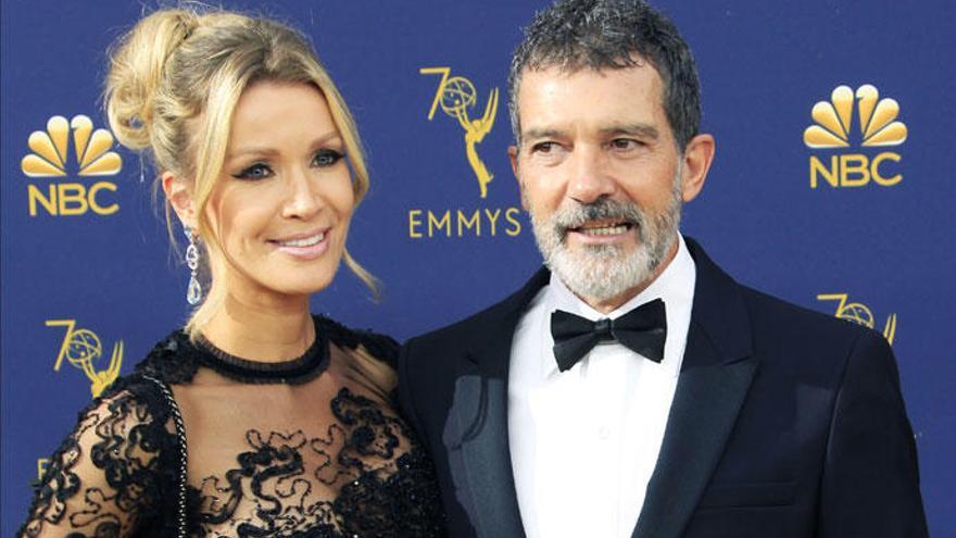 Nicole Kimpel y Antonio Banderas, en los Emmy 2018