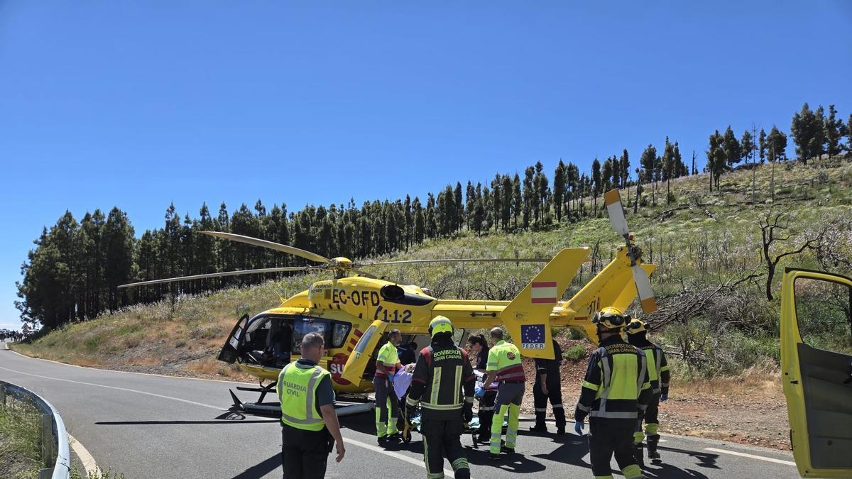 Un motorista de 58 años, evacuado grave en helicóptero tras un accidente en San Mateo
