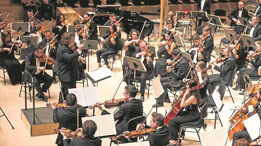 Concierto de la Simfònica con evocaciones checas