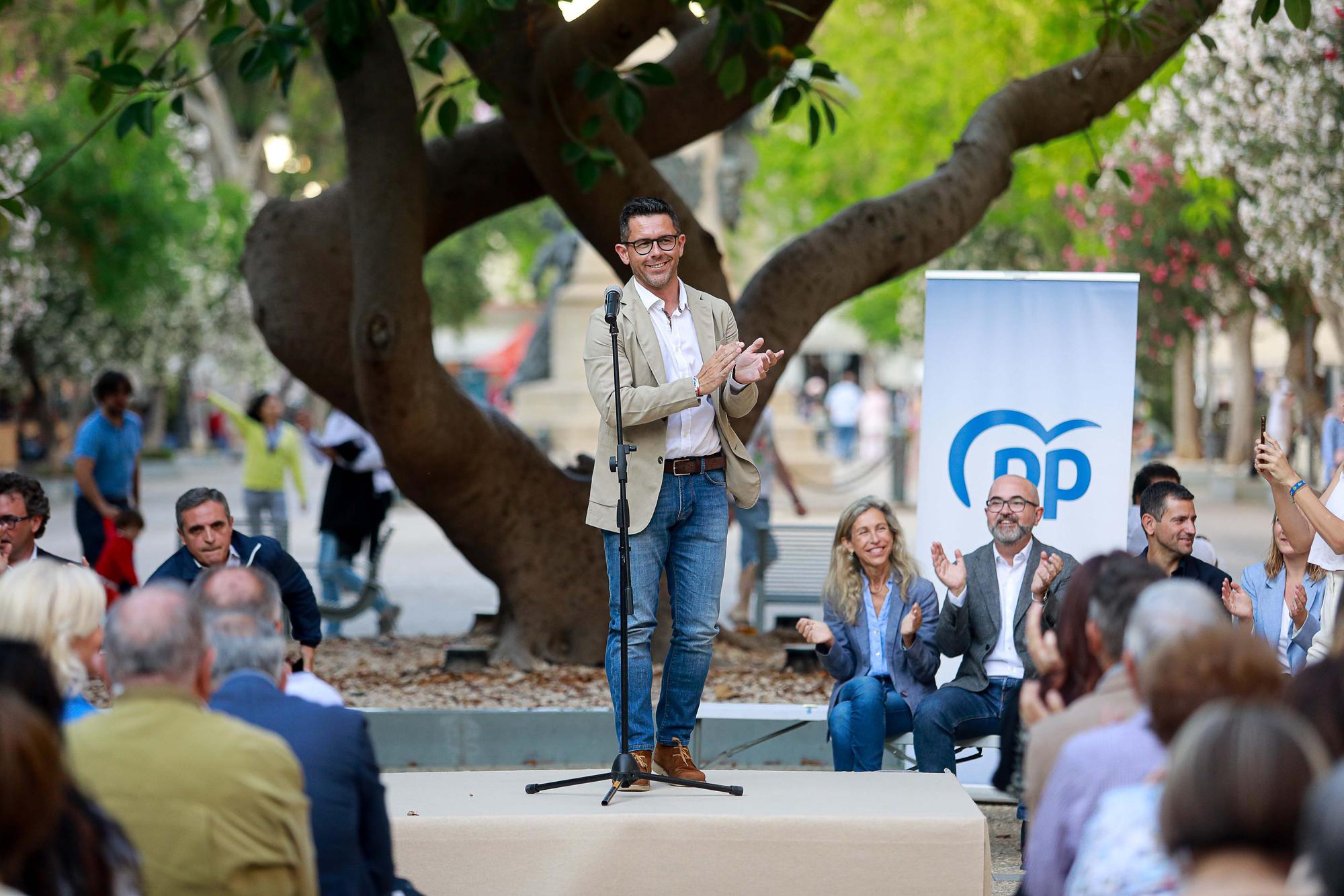 Mita aquí todas las fotos del mitin de cierre de campaña del PP de Ibiza