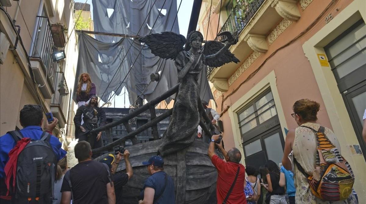 Calle Progrés, ambientada en Piratas del Caribe.