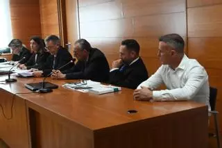 El jurado decide: la fiscal mantiene 3 años de prisión a Fabra y Debón y las defensas piden absolver