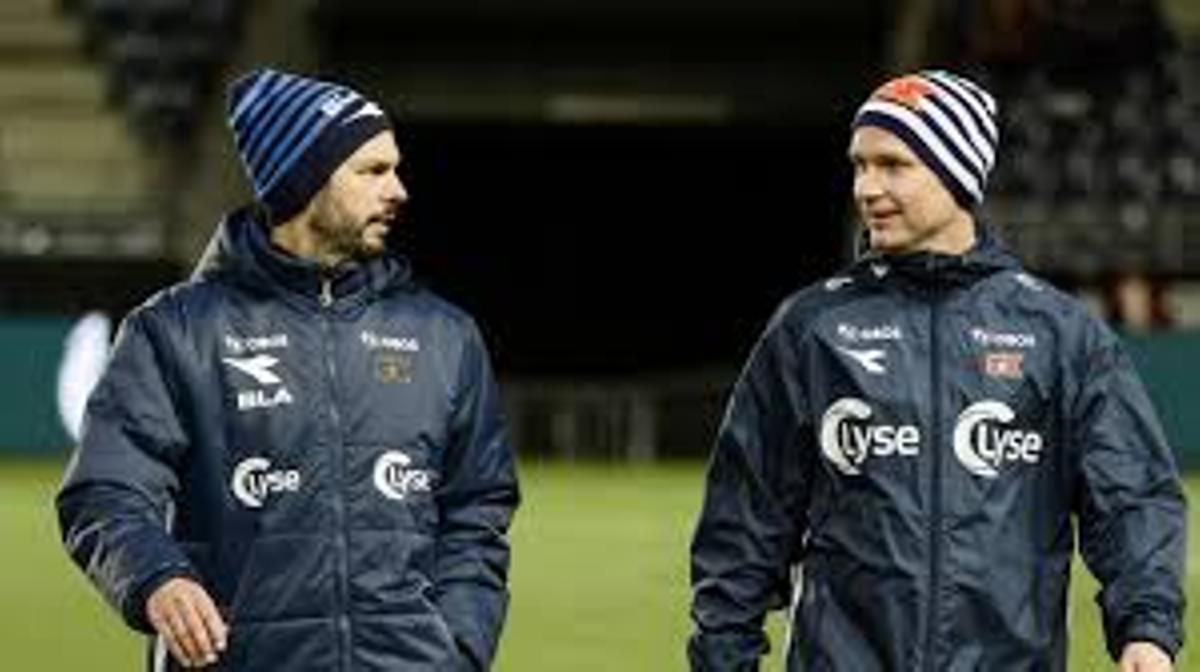 Bjarte Lunde Aarsheim and Morten Jensen, coaches of Viking FK