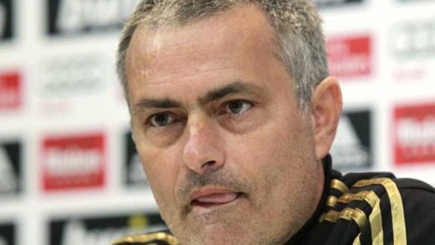 Mourinho: &quot;Tenemos un febrero más complicado que el Barça&quot;