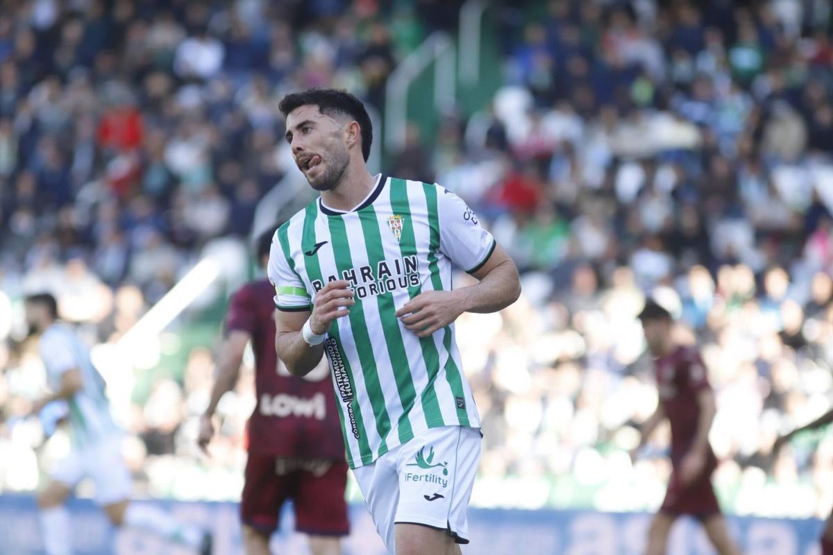 Jacobo González, durante un encuentro de este curso con el Córdoba CF en El Arcángel.