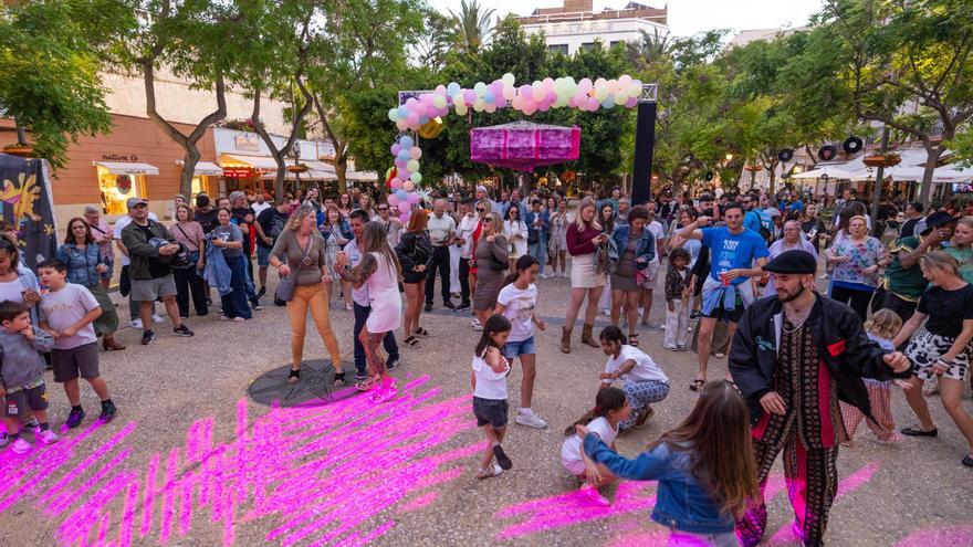 Regreso a la época dorada en la Plaza del Parque de Ibiza