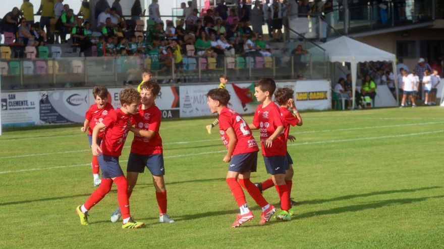 Los favoritos toman posiciones en la Copa Clae Viajes