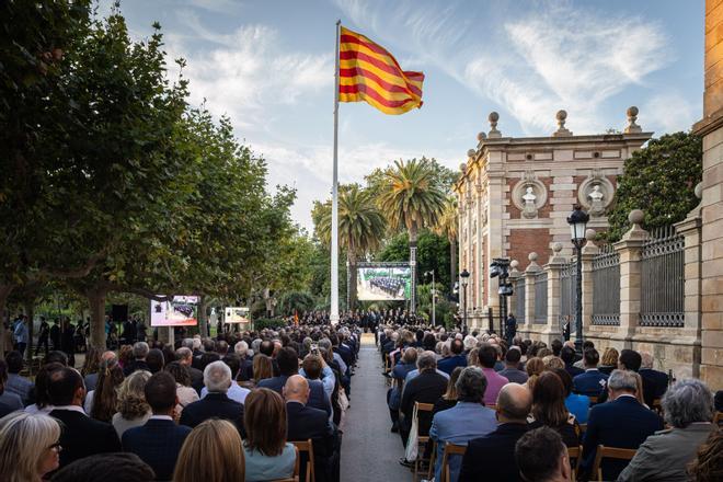 El TSJC obliga el Parlament a penjar la bandera espanyola a la seva façana