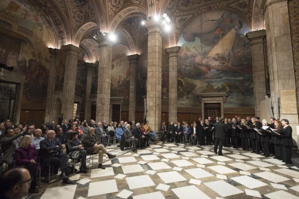 Solemnitat i orgull manresà en l'acte a Palau per