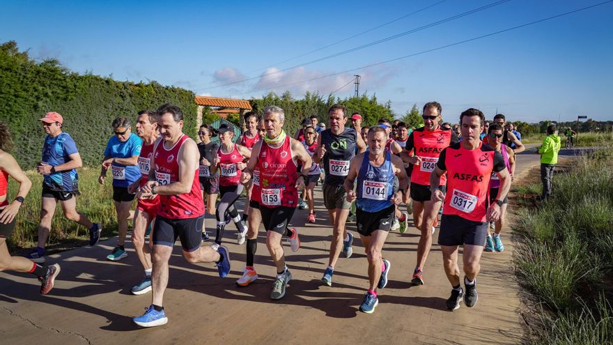 La Dehesilla de Calamón de Badajoz corre a favor de la Asociación Oncológica Extremeña y Cruz Roja