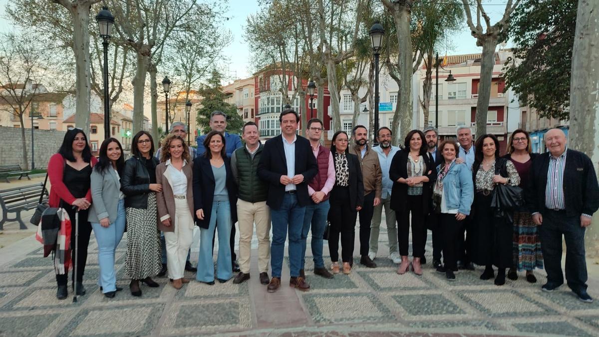 Integrantes de la lista del Partido Popular de Lucena para las elecciones municipales del 28 de mayo.