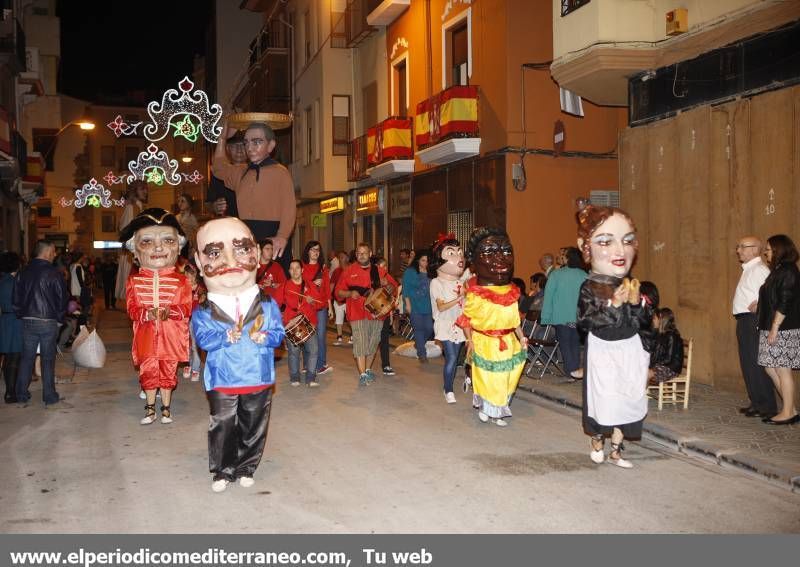 GALERÍA DE FOTOS -- Onda despide sus fiestas con un gran desfile de carrozas