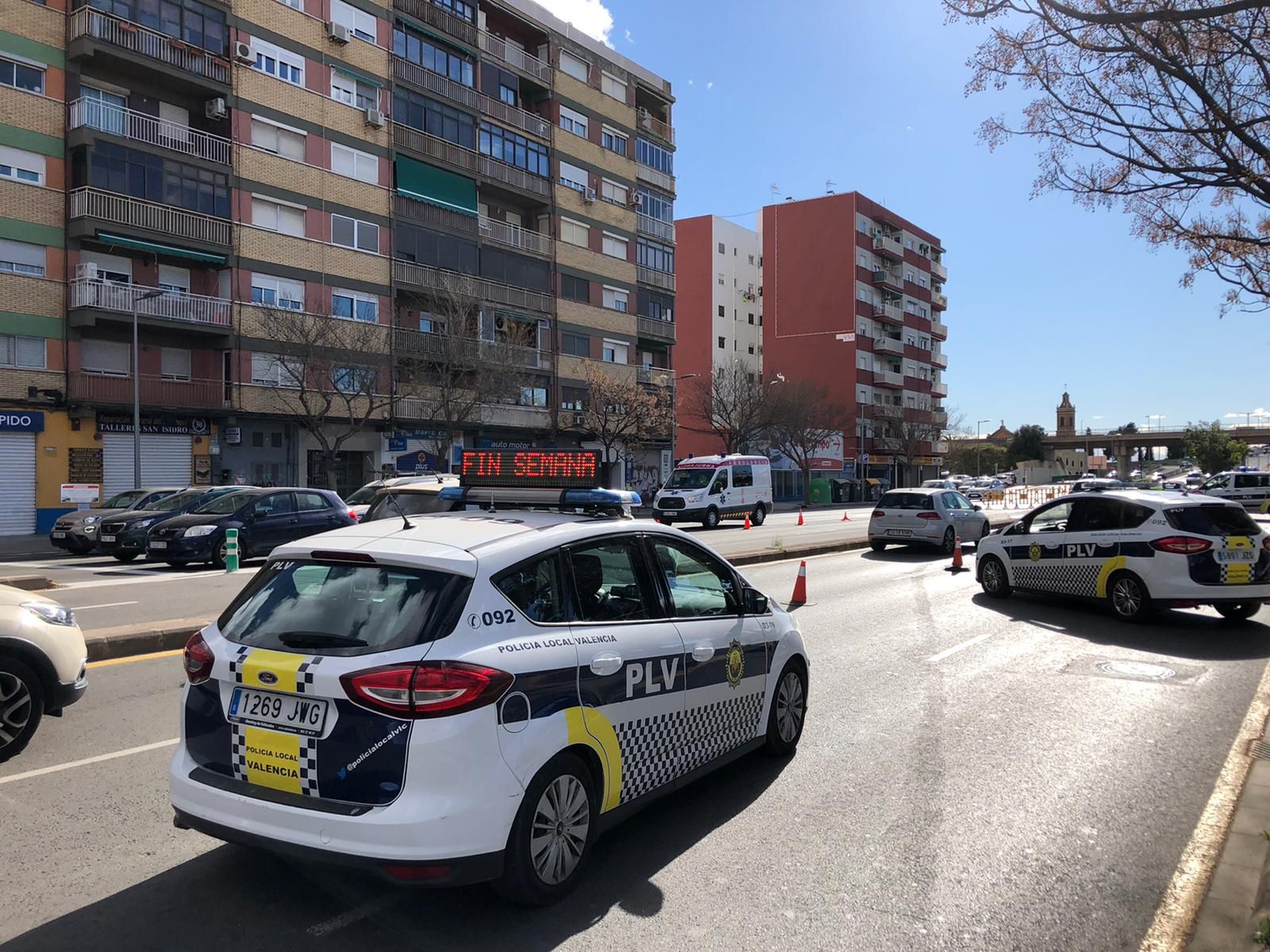 Atascos en los accesos y salidas de València en el tercer viernes de cierre perimetral