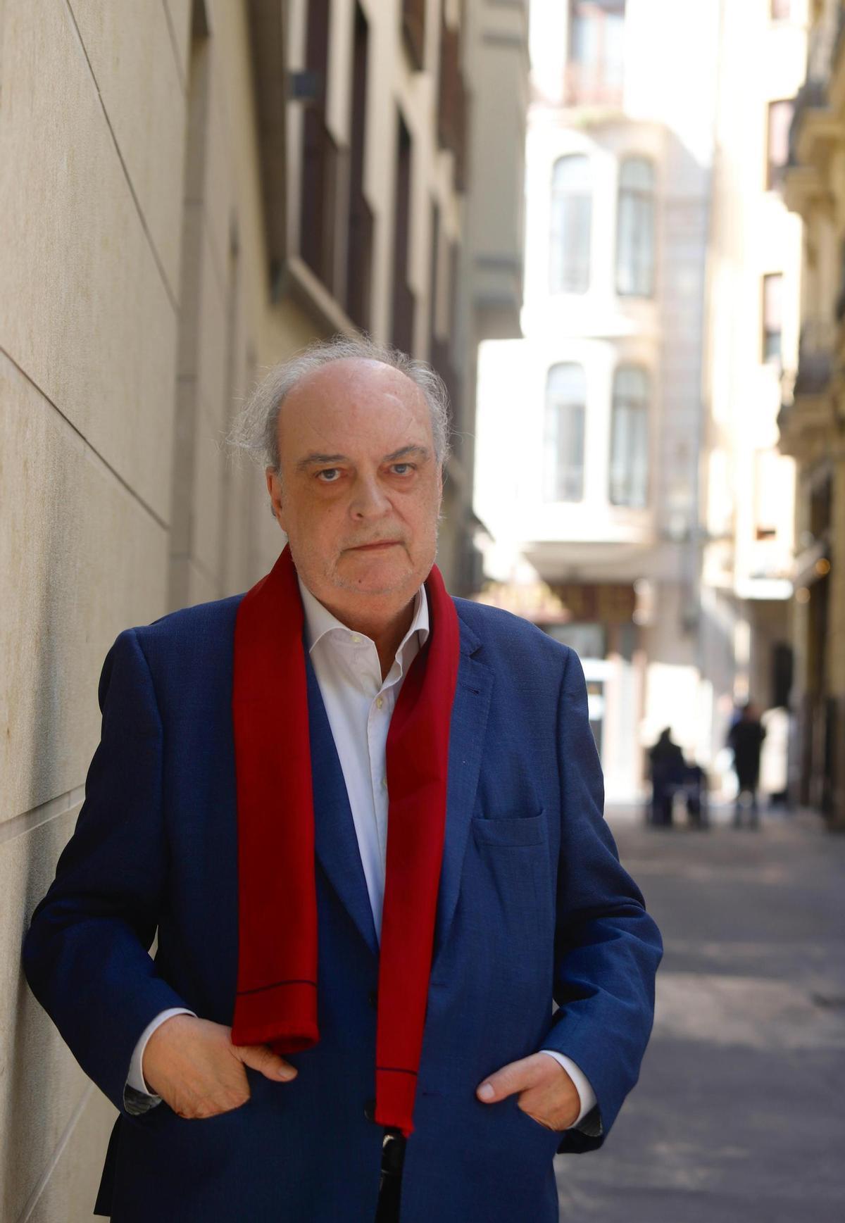 Enrique Vila-Matas, autor de "Canon de cámara oscura".