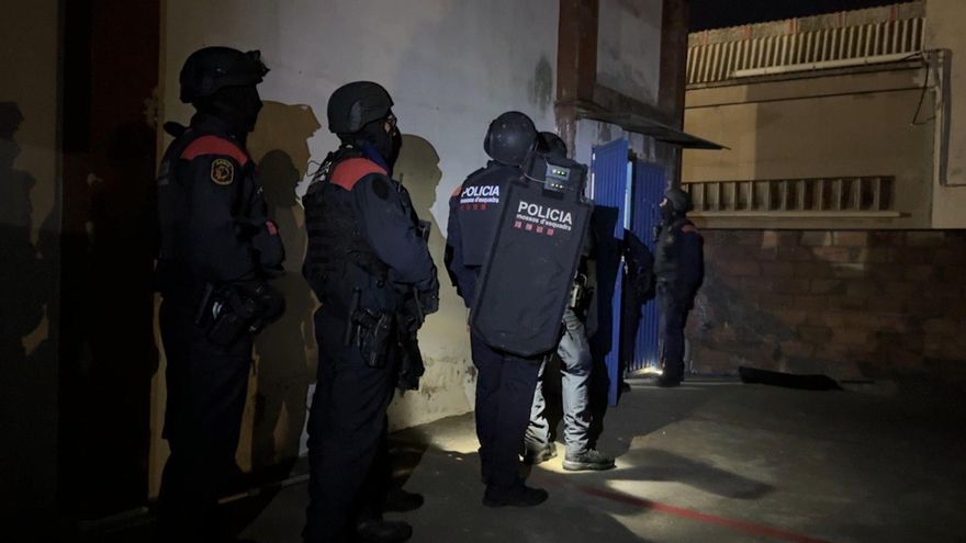 Operació policial a Marganell contra una banda dedicada al tràfic de marihuana i d&#039;armes