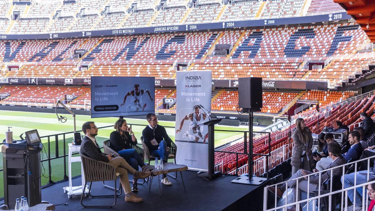 El evento se celebró en el Estadio de Mestalla y han asistido más de 150 personas.