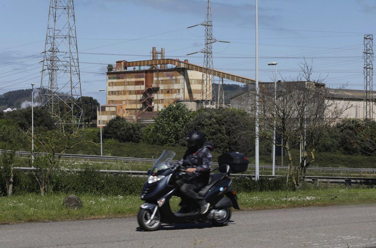 Instalaciones de Fertiberia en Trasona. | MARA VILLAMUZA