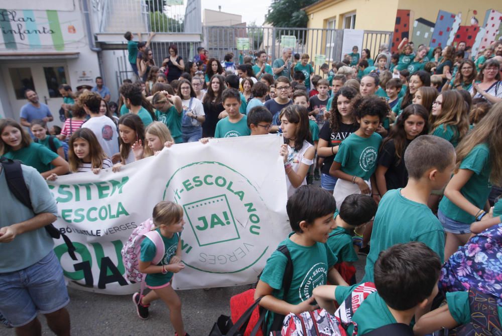 Protesta a Verges per reclamar el nou institut-escola