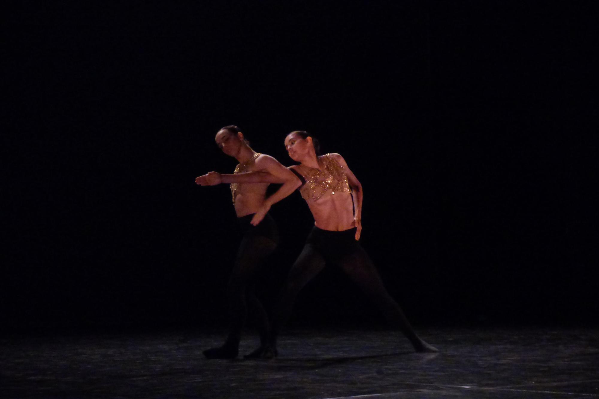 El duet de contemporani de la companyia Korpo Dance Project