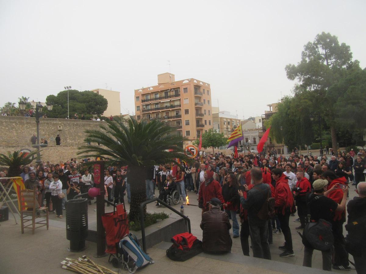Concentración en la plaza del Ayuntamiento.