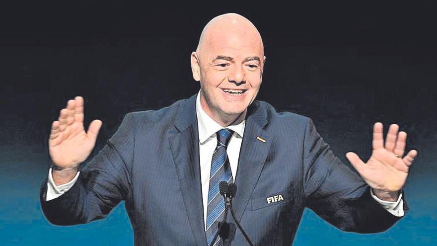 Infantino justifica el veto de la FIFA al brazalete LGTBI: &quot;Hay que respetar la cancha&quot;