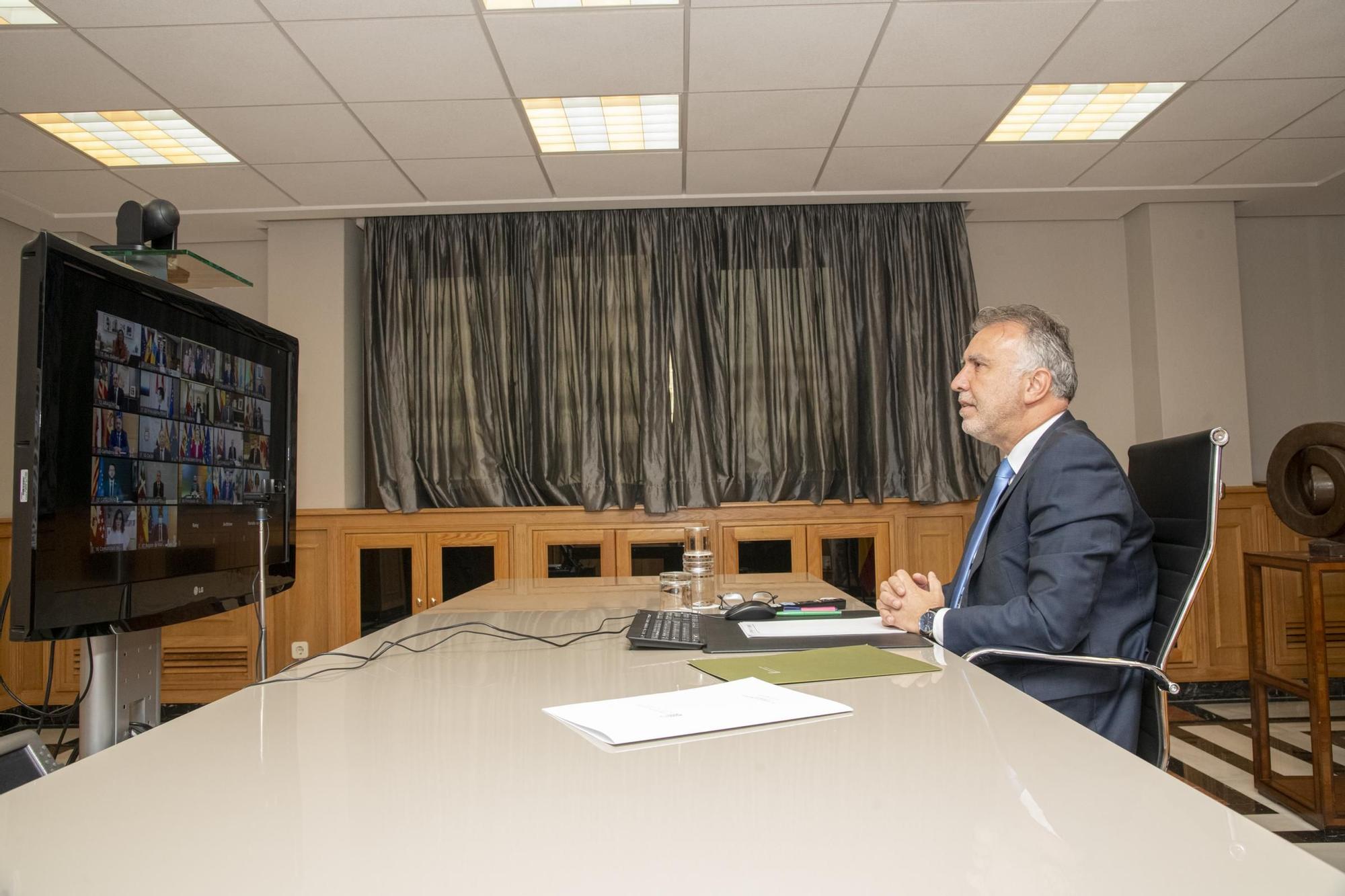 Torres participa de manera telemática en la reunión con los presidentes autonómicos