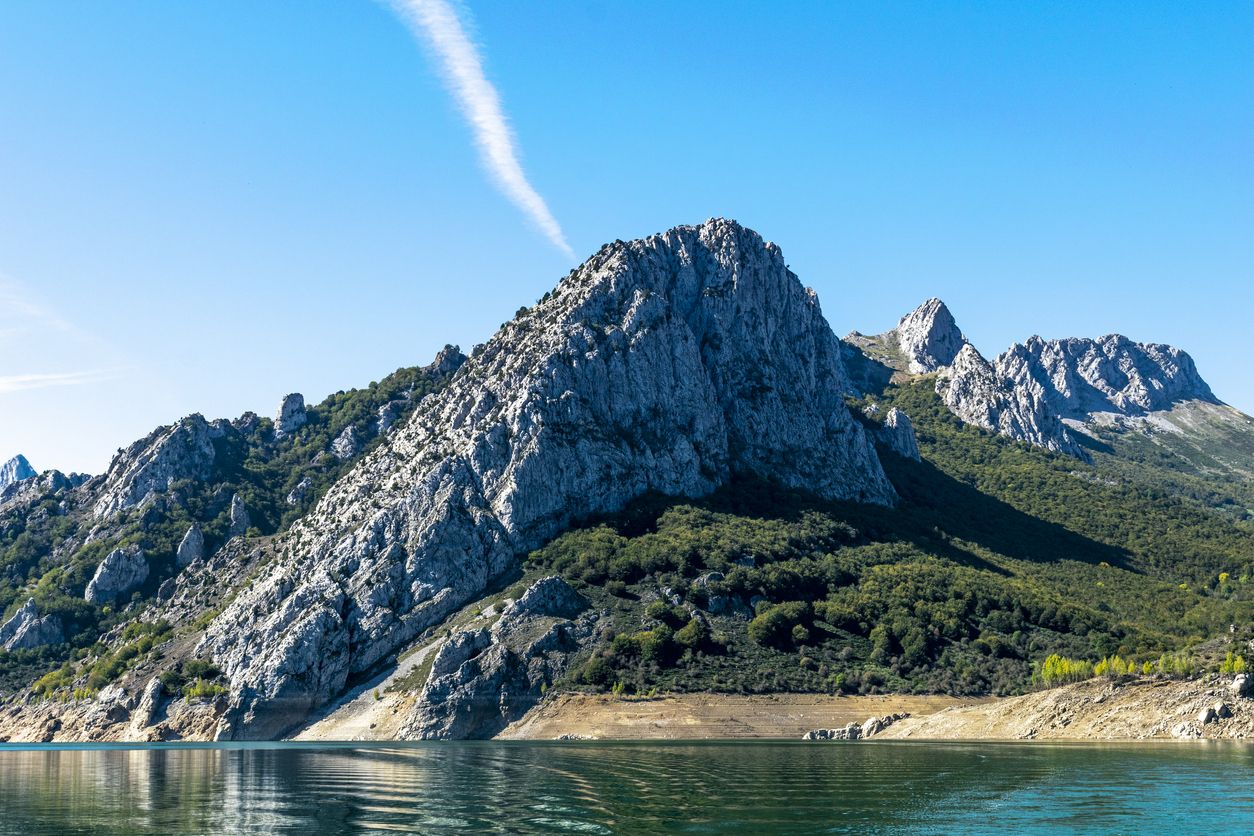 Riaño tiene uno de los paisajes más sublimes de España.