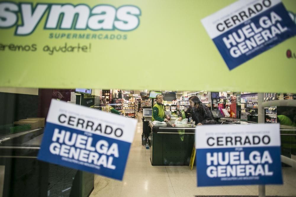 Huelga de los supermercados en Asturias.