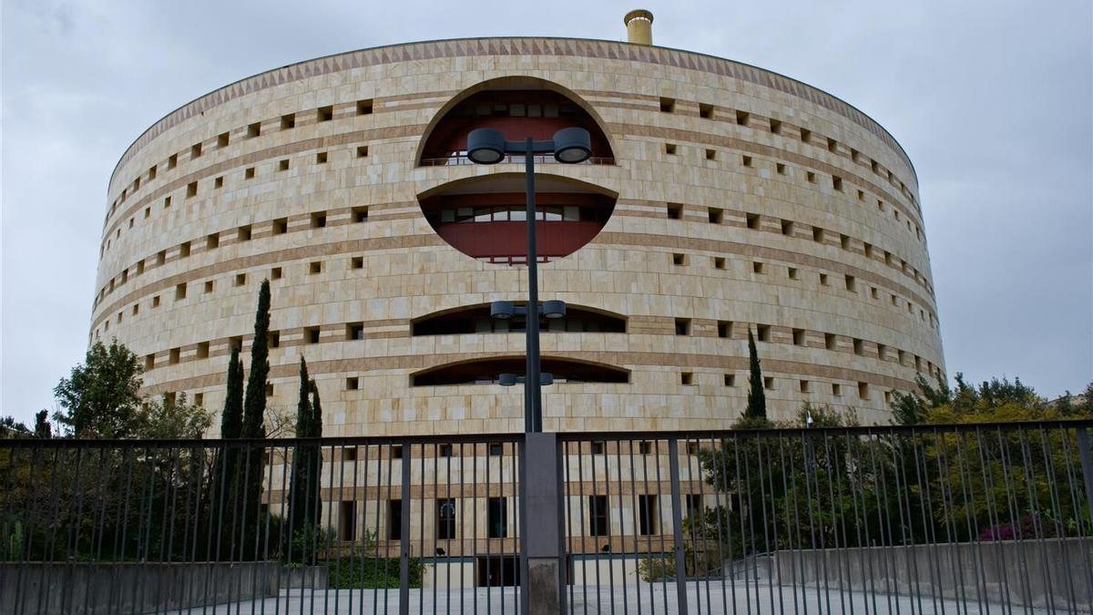 Foto de archivo de Torre Triana, sede de la Consejería de Hacienda.