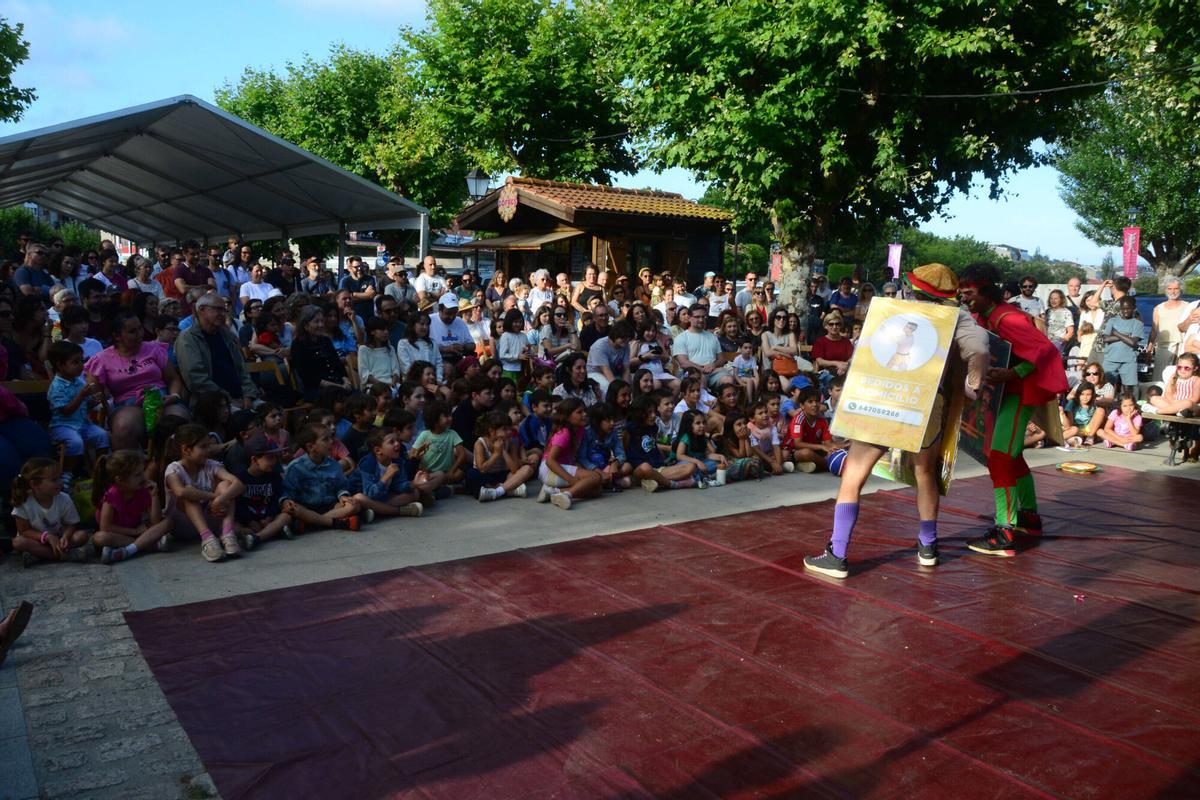 Teatro de calle y familiar con "Crunch 2", de Muu, y una performance sobre los 40 años de Teatro de Ningures.