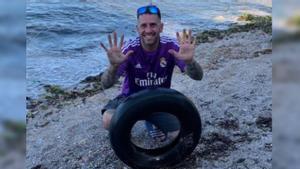 El Santi recorre a peu 7.000 quilòmetres per arribar al Mundial de Qatar: continua desaparegut