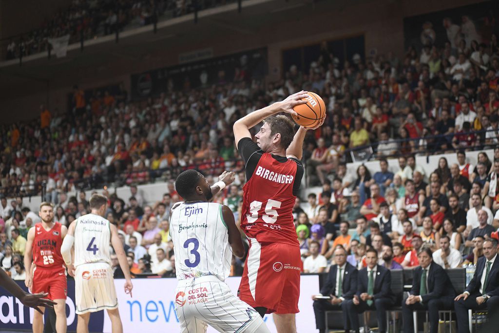 Todas las imágenes de la semifinal de la Supecopa entre el UCAM Murcia y el Unicaja