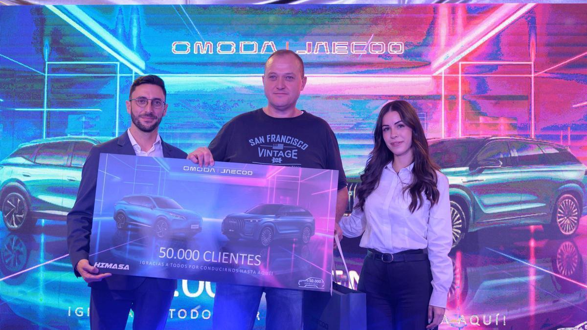El “OJ Premiere: Fever Night” fue un evento exclusivo concebido para presentar las últimas novedades de la marca y celebrar el hito de los 50.000 clientes.