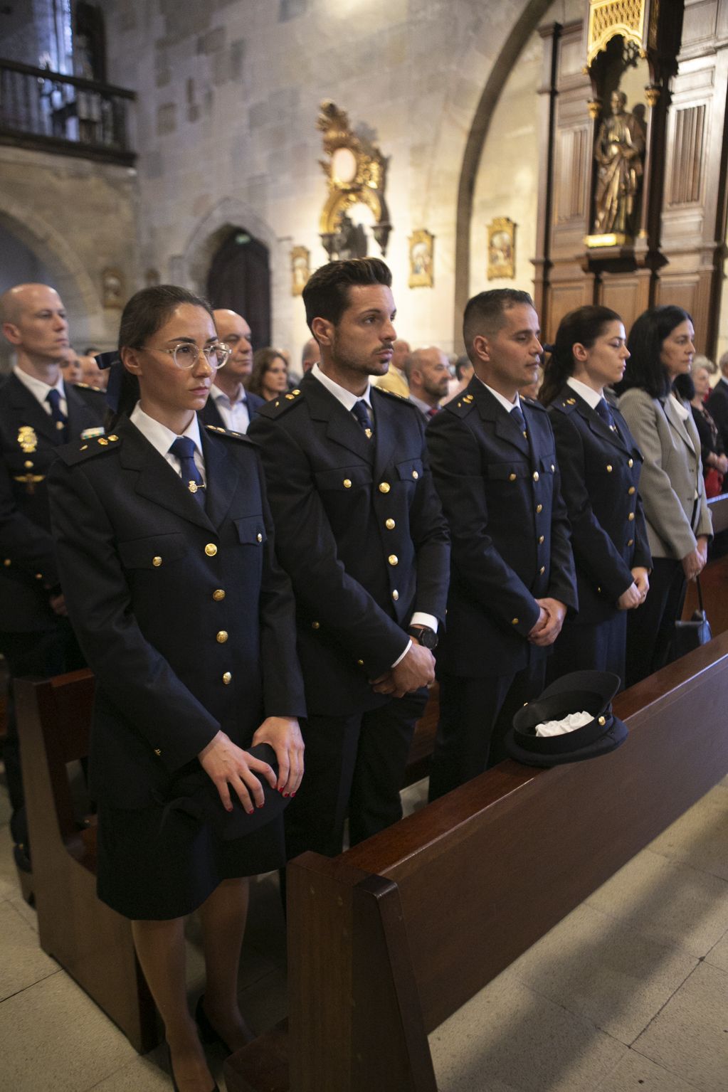 En imágenes: así celebró la Policía Nacional los Ángeles Custodios en Avilés