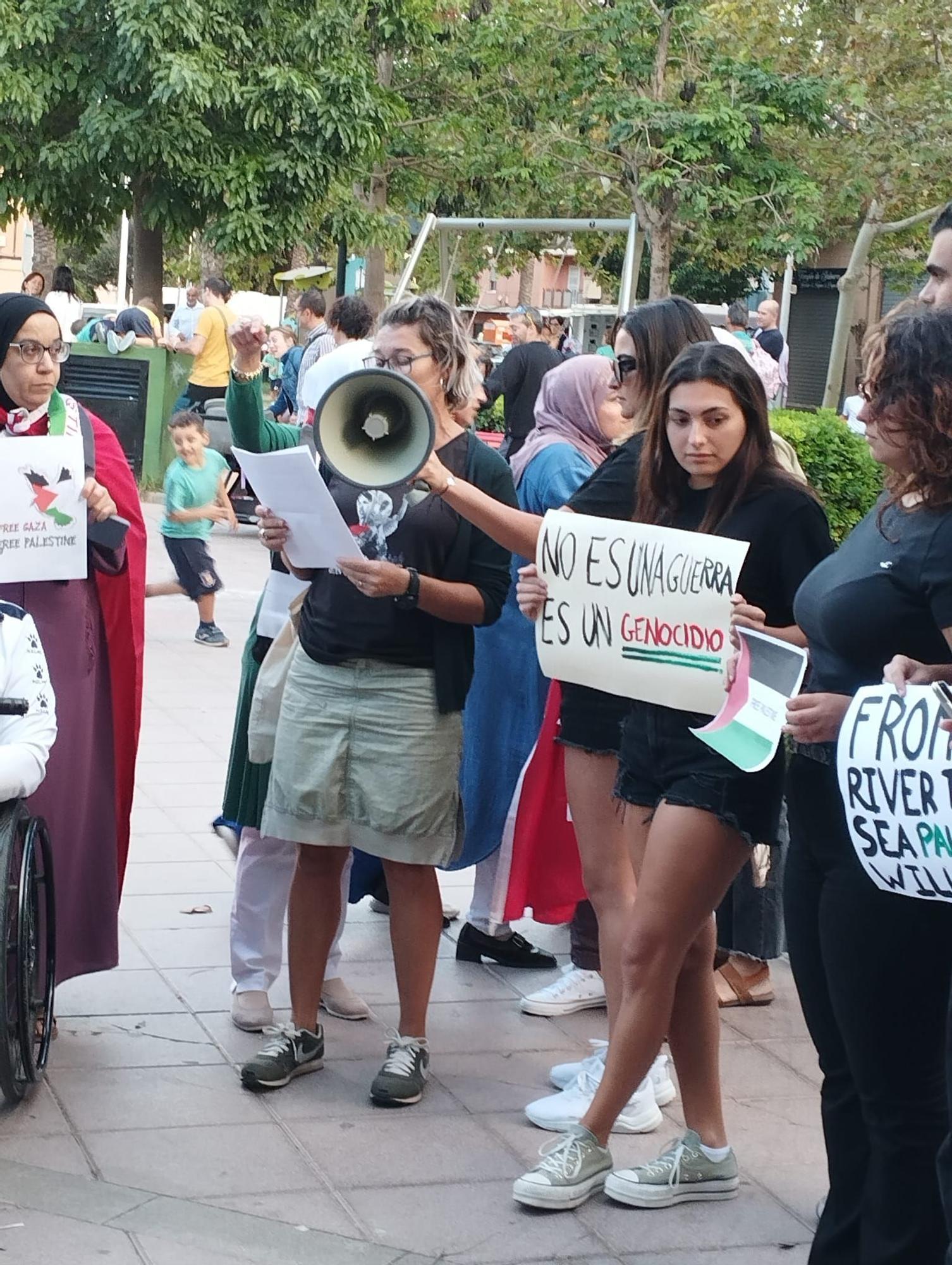 Moncada acoge una protesta contra los ataques a Gaza
