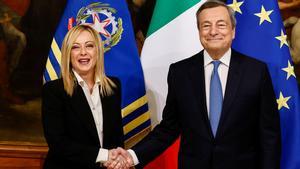 Traspaso de poderes entre Giorgia Meloni y Mario Draghi al frente del Gobierno de Italia