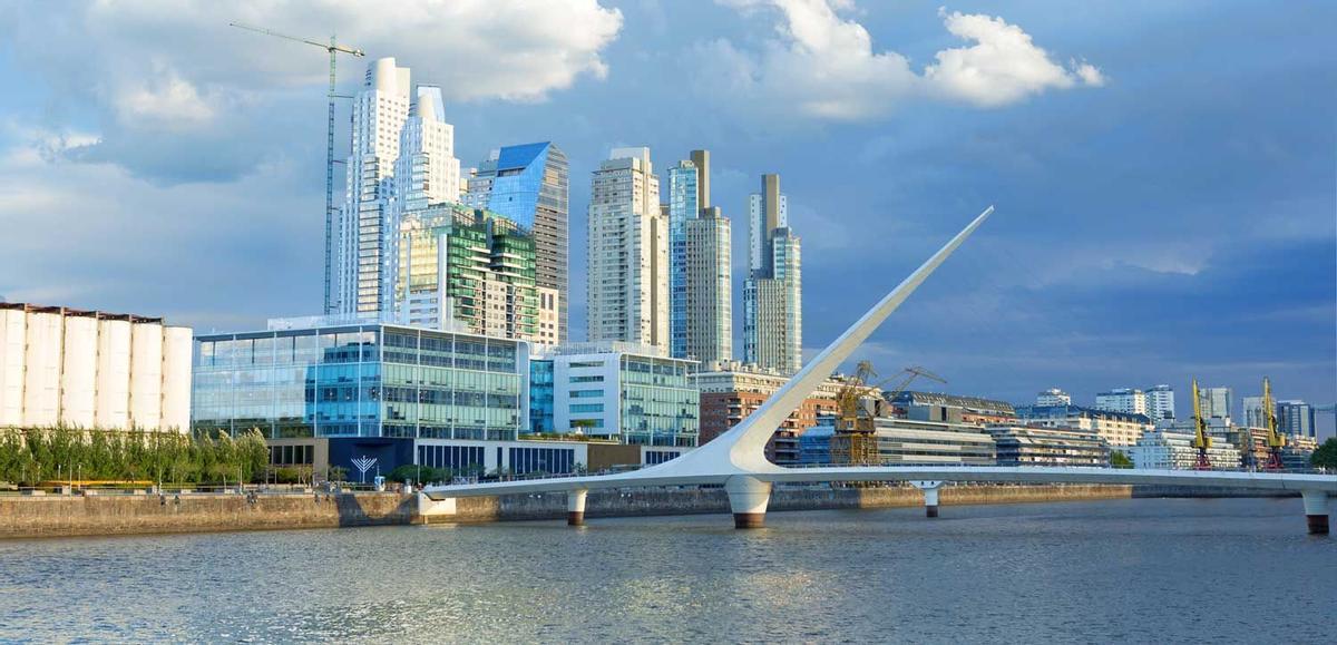 Puente de la Mujer, en Puerto Madero