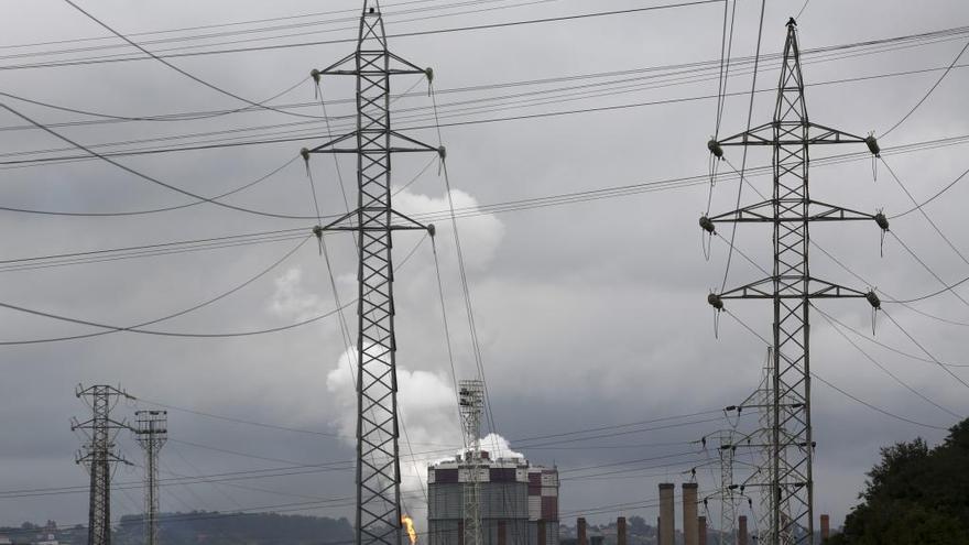 Alemania y Francia quitan a sus fábricas tasas y cargos en la luz