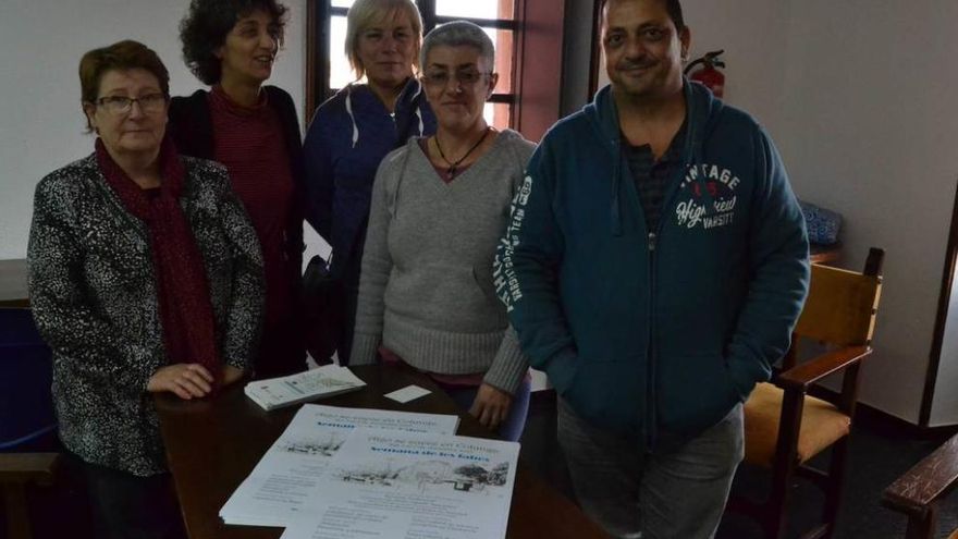 Por la izquierda, Lucrecia Lobo, Macu Pacios, Susana Sampedro, Cristina Muniello y Fernando González.