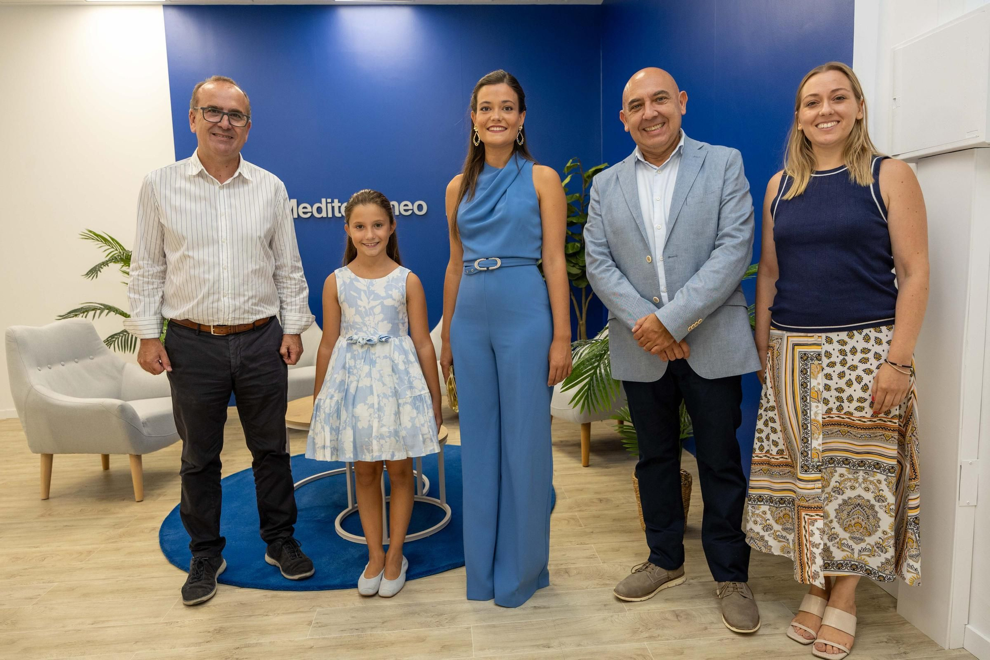 Visita de les reines de les festes a Mediterráneo i les claus de Collazos al front de la Junta