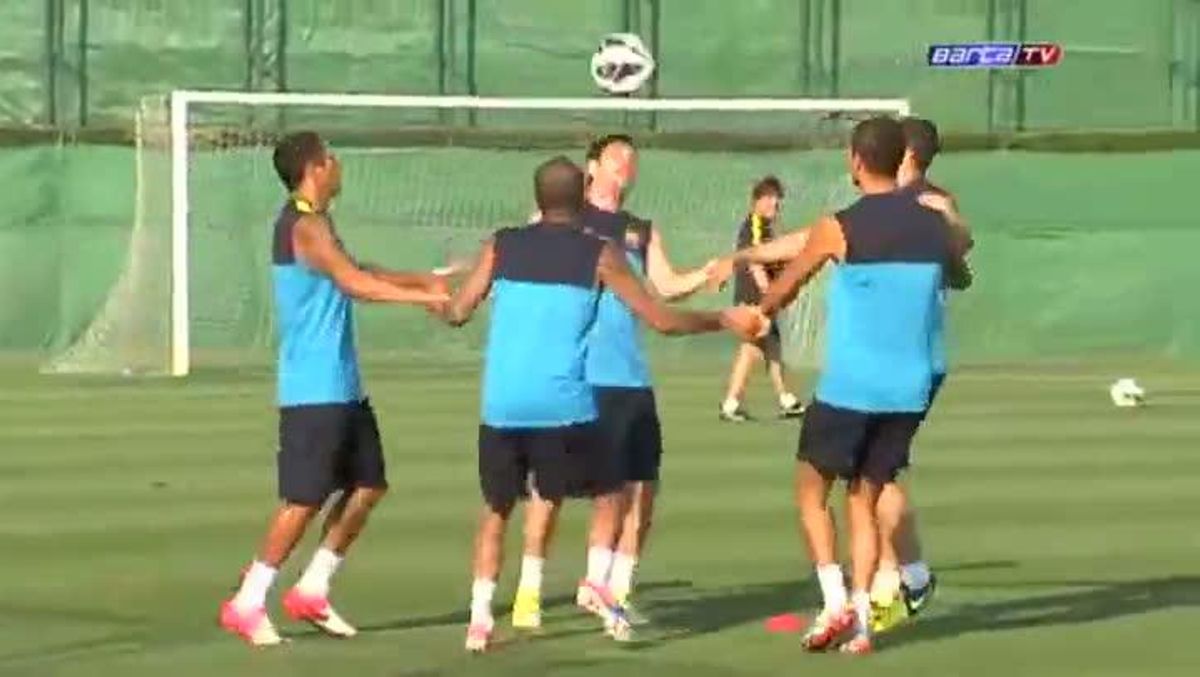 Malabarismes en l’entrenament del FCB.