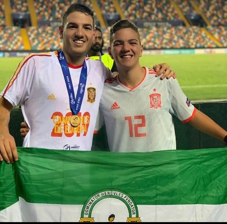 Manu y Álvaro Vallejo.