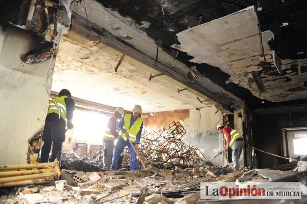 Jesuitinas abre sus puertas después del incendio