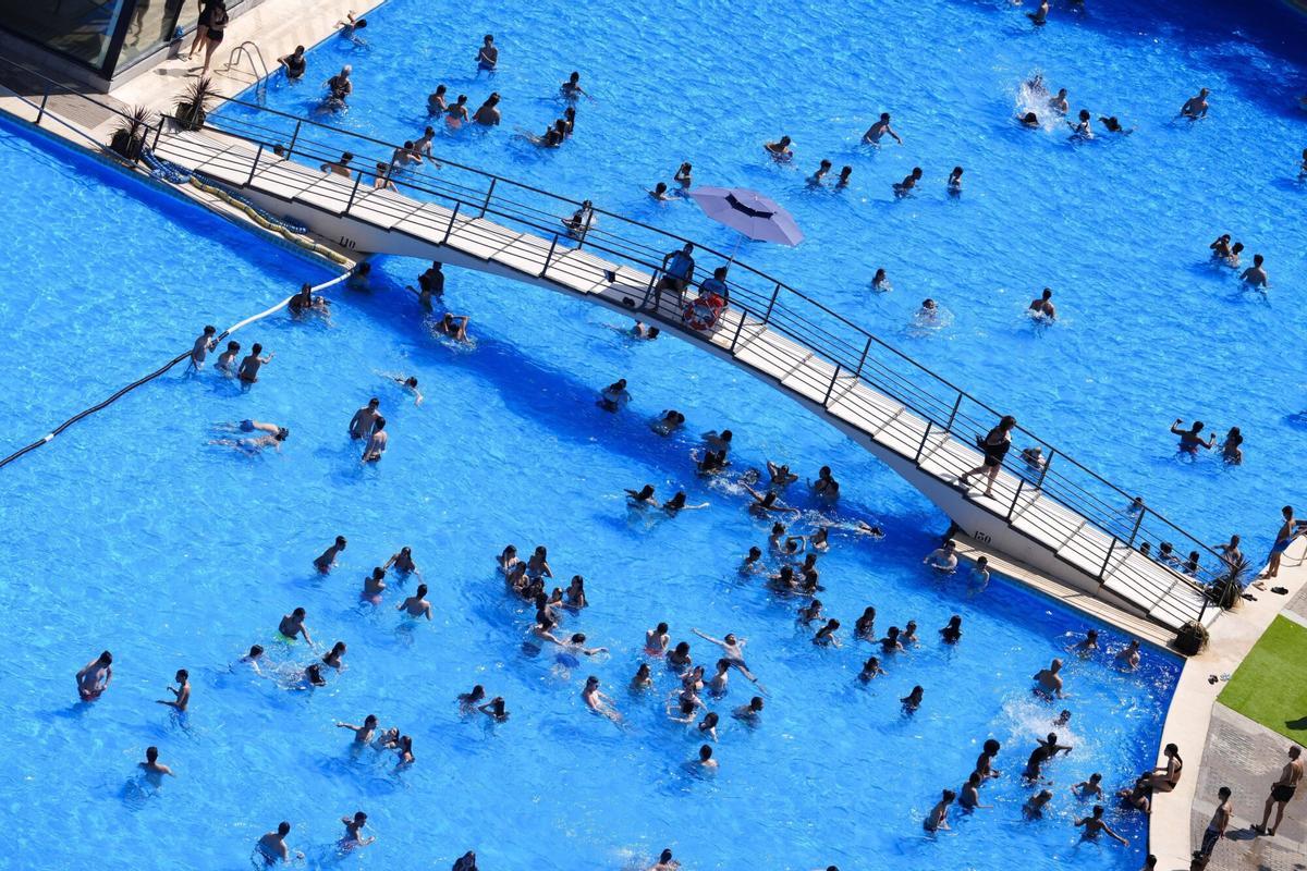 Les millors piscines de Barcelona on refugiar-se de la calor Les millors piscines de Barcelona on refugiar-se de la calor
